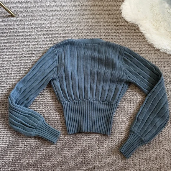 Aritzia Plunge Front Cropped Cardigan XXS wilfred blue - Picture 2 of 6